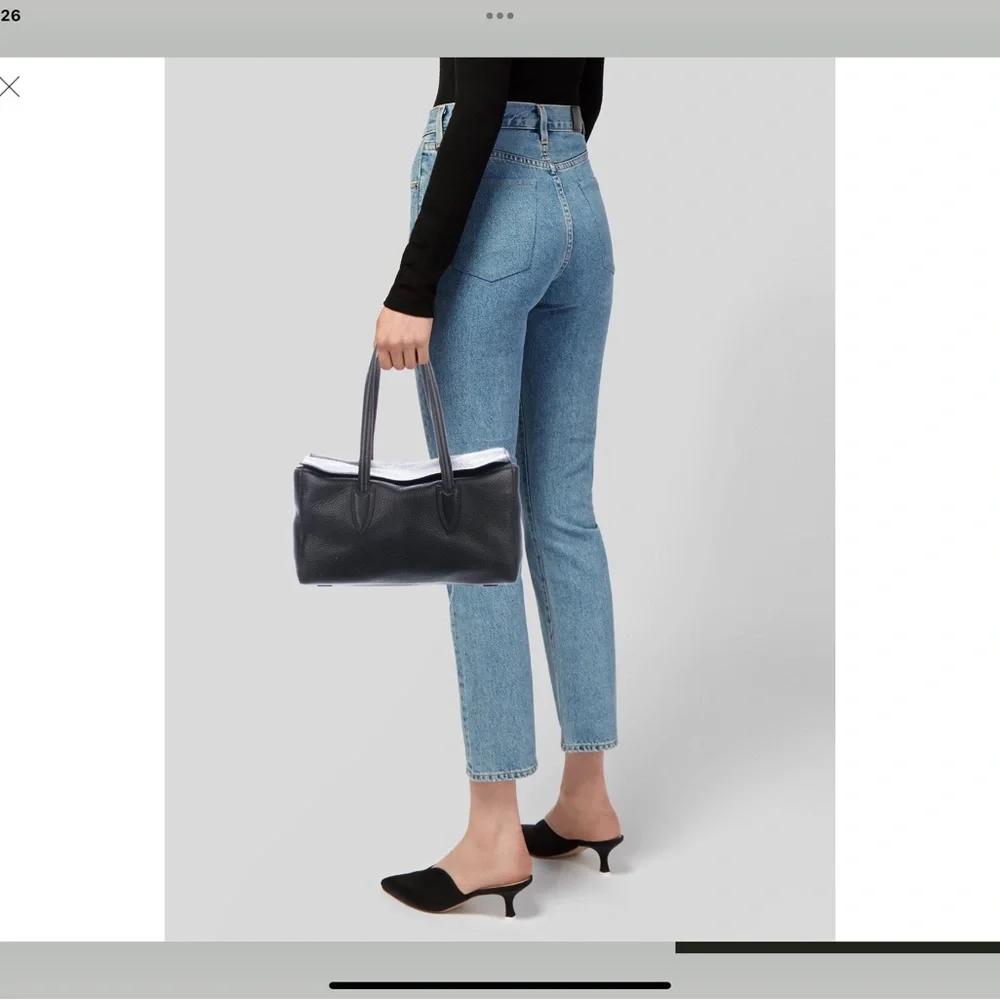 Max Mara - Picture 3 of 4